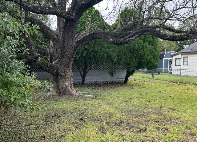 Property at 206 N Main St, Highlands, TX 77562