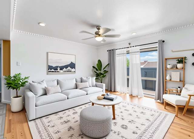 Property at 3015 Walnut Bend Ln #37, Houston, TX 77042, 2 beds, 2 baths