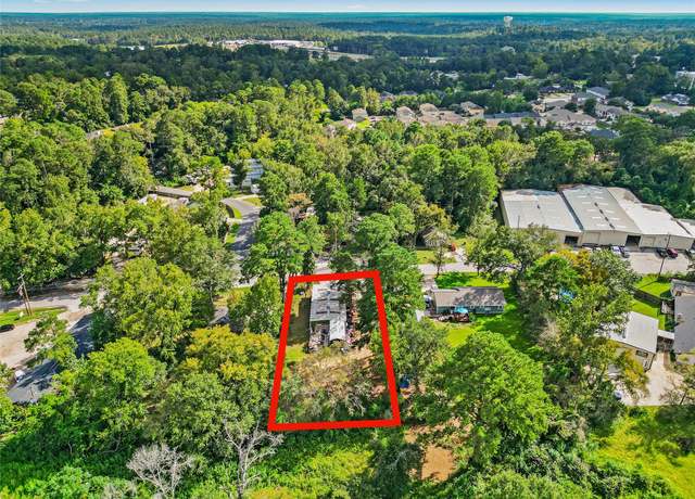 Property at 804 Cline St, Huntsville, TX 77340, 1 bed, 0.5 baths