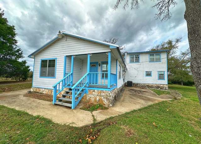 Property at 5657 N Highway 75, Buffalo, TX 75831, 5 beds, 4 baths