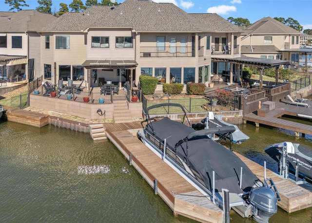 Property at 335 Old Aqua Lndg E, Conroe, TX 77356, 3 beds, 2.5 baths