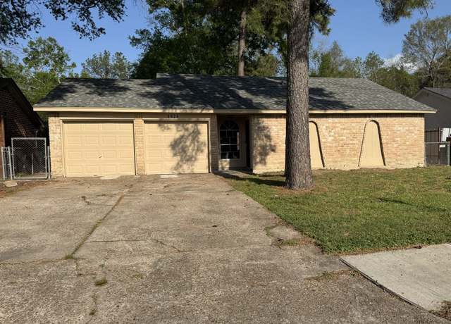 Property at 8926 Valley Side Dr, Houston, TX 77078, 4 beds, 2 baths