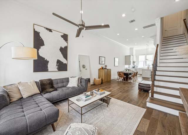 Property at 8764 Park Kolbe Ln, Houston, TX 77080, 2 beds, 2.5 baths