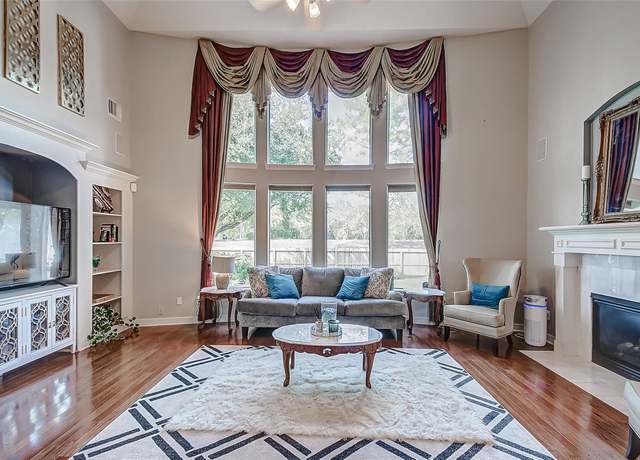 Property at 5014 Riverstone Crossing Dr, Sugar Land, TX 77479, 5 beds, 4.5 baths