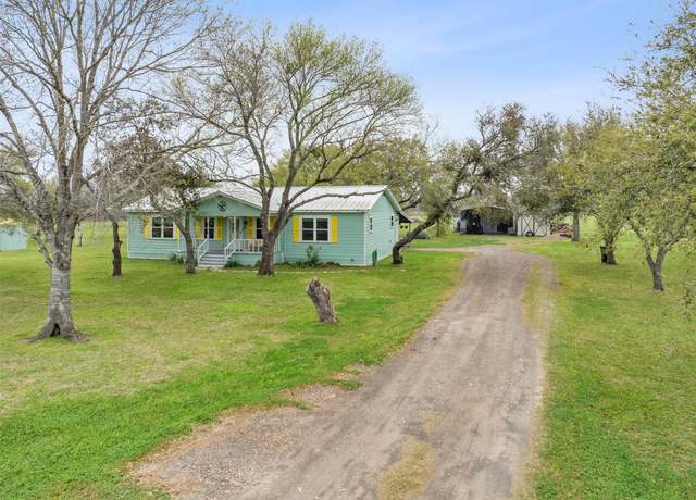 Property at 10708 Creek Bend Dr, Needville, TX 77461, 3 beds, 2 baths