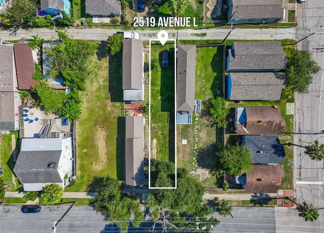 Property at 2519 Avenue L, Galveston, TX 77550