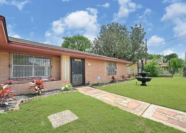 Property at 7007 Avenue F, Houston, TX 77011, 3 beds, 3 baths