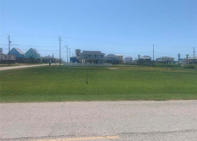 Property at 907 Fort Velasco Dr, Surfside Beach, TX 77541