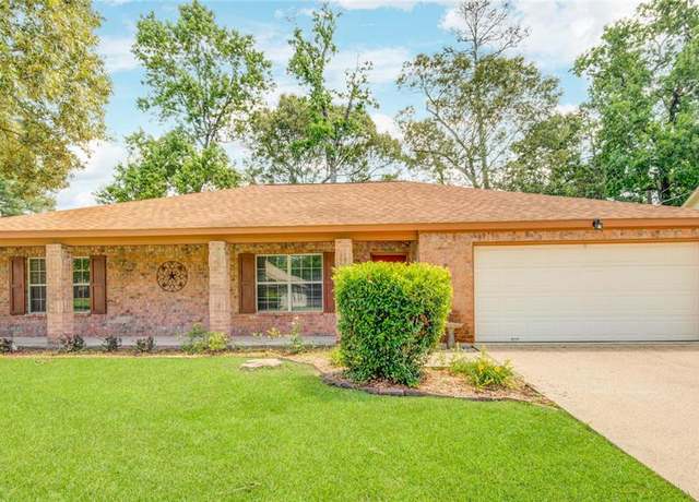 Property at 9024 Zapata Way, Willis, TX 77378, 3 beds, 2 baths