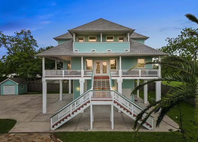 Property at 2564 E Bayshore Dr, San Leon, TX 77539, 6 beds, 7 baths