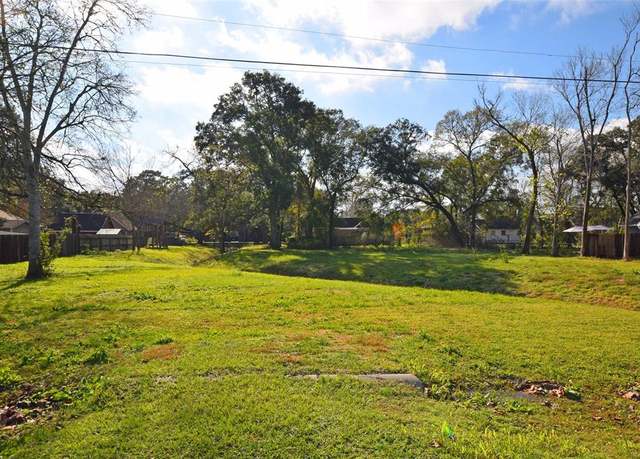 Property at 499 N Illinois Ave, League City, TX 77573