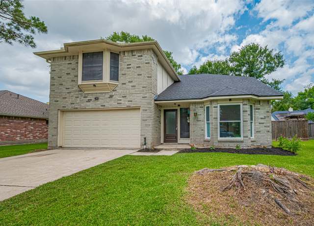 Property at 1907 Lavaca St, Friendswood, TX 77546, 4 beds, 2.5 baths