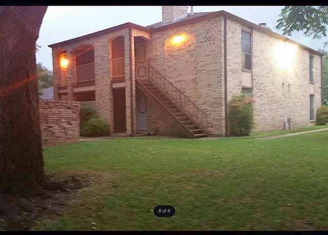 Property at 602 W James St, Baytown, TX 77520, 2 baths