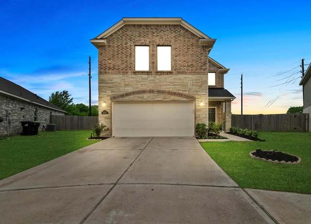 Property at 8302 Balding Dr, Fulshear, TX 77441, 4 beds, 2.5 baths