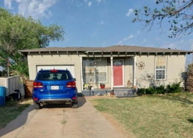 Property at 1311 Lamar Ave, Big Spring, TX 79720, 3 beds, 2 baths