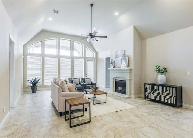 Property at 4903 Cancun Hills Ct, Fulshear, TX 77441, 4 beds, 3.5 baths