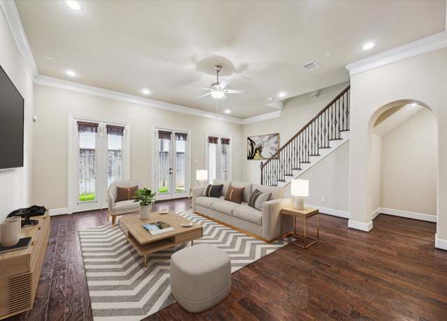 Property at 1516 Cohn St, Houston, TX 77007, 3 beds, 3.5 baths