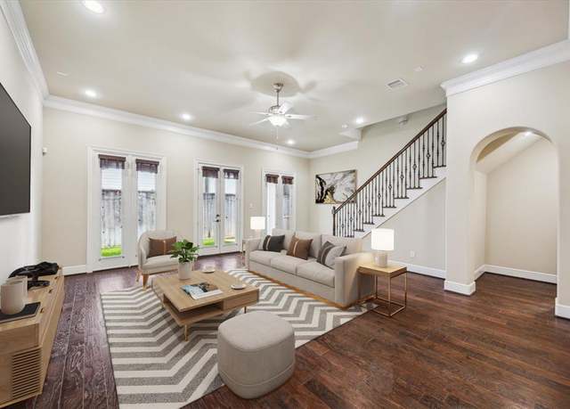 Property at 1516 Cohn St, Houston, TX 77007, 3 beds, 3.5 baths