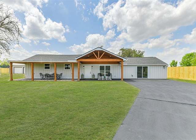 Property at 9167 Conner Rd, Washington, TX 77880, 3 beds, 2 baths