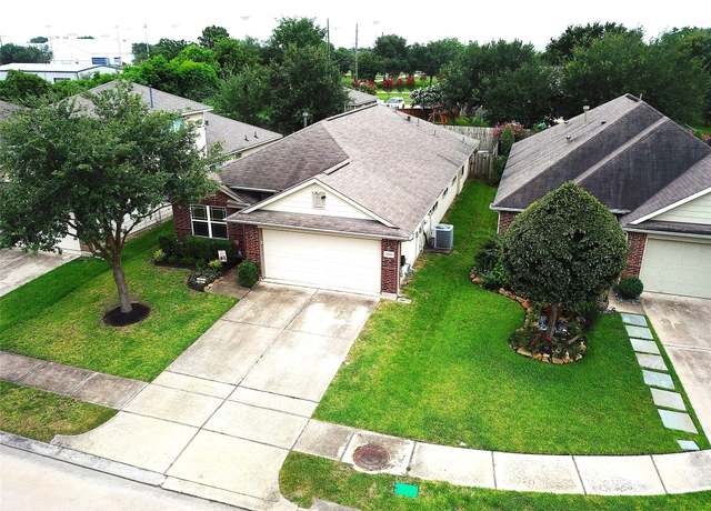 Property at 24631 Lakecrest Town Dr, Katy, TX 77493, 3 beds, 2 baths