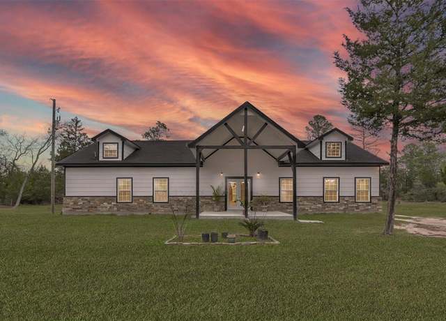 Property at 74 Percy Howard Rd, Huntsville, TX 77320, 3 beds, 2.5 baths