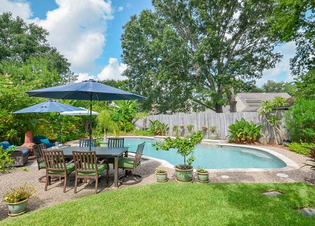 Property at 3115 Hollow Cir, Missouri City, TX 77459, 3 beds, 2 baths