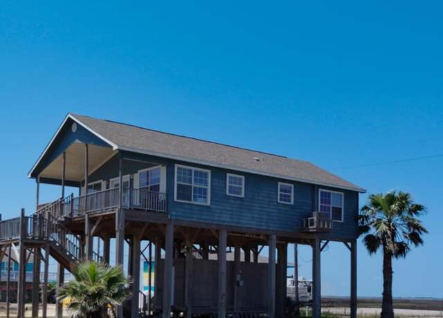Property at 118 Lindrose St, Freeport, TX 77541, 3 beds, 2.5 baths