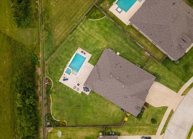 Property at 15310 Spring Lake Ave, Mont Belvieu, TX 77523, 4 beds, 2.5 baths