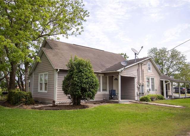 Property at 10553 S State Highway 71, Danevang, TX 77432, 7 beds, 3 baths