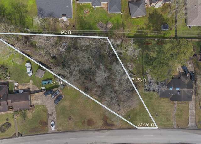 Property at 322 S Diamondhead Blvd, Crosby, TX 77532