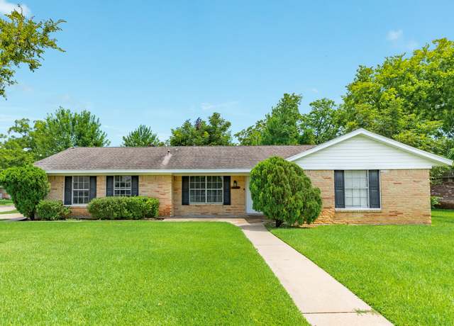 Property at 738 Oyster Creek Dr, Richwood, TX 77531, 3 beds, 2 baths