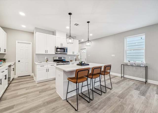 Property at 765 Enterprise St Unit C, Houston, TX 77088, 3 beds, 2.5 baths