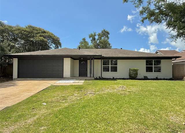 Property at 3407 Coachlight Ln, Baytown, TX 77521, 3 beds, 2 baths