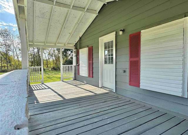 Property at 8518 County Road 171, Liverpool, TX 77577, 1 bed, 1 bath