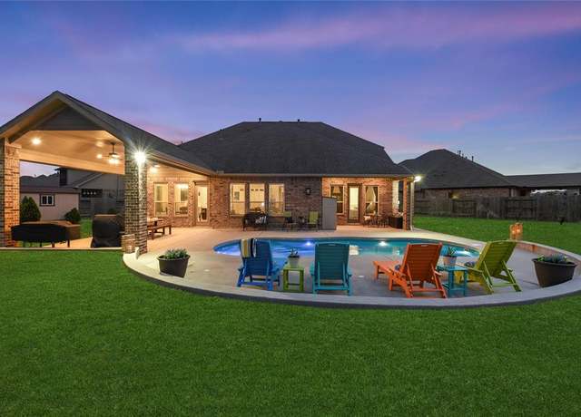 Property at 15702 Belmar Heights Dr, Cypress, TX 77429, 5 beds, 4.5 baths