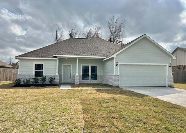 Property at 209 Crestview Dr, West Columbia, TX 77486, 3 beds, 2 baths