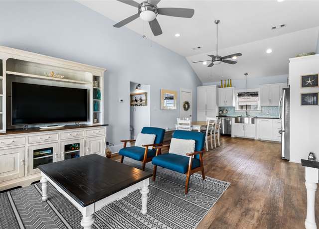 Property at 1981 Matt Dr, Crystal Beach, TX 77650, 3 beds, 2 baths