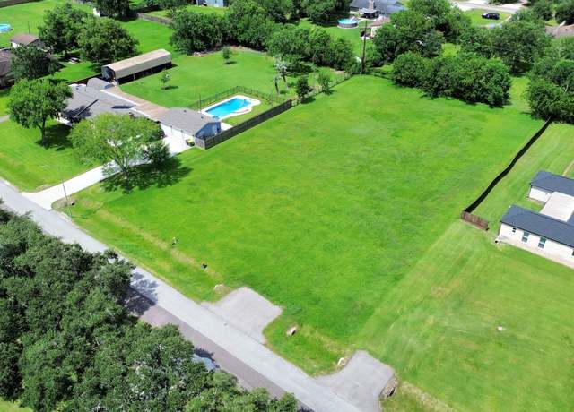 Property at 3818 Wingtail Way, Pearland, TX 77584