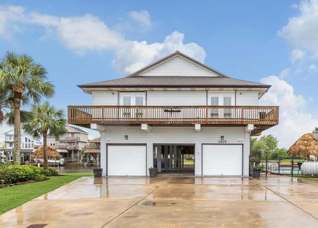 Property at 1415 Mango Dr, Tiki Island, TX 77554, 3 beds, 2.5 baths