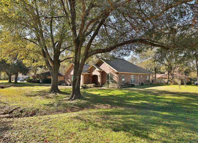 Property at 2215 Penick Rd, Waller, TX 77484, 3 beds, 2 baths