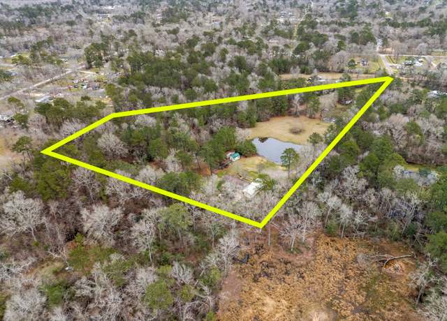 Property at 17422 Woods Dr, New Caney, TX 77357, 3 beds, 2 baths