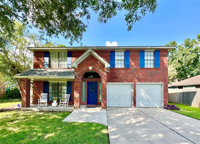 Property at 1901 Palo Duro St, Friendswood, TX 77546, 5 beds, 2.5 baths