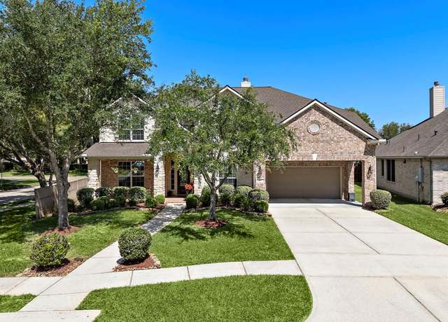 Property at 117 Lamar Canyon Ln, Friendswood, TX 77546, 5 beds, 3.5 baths