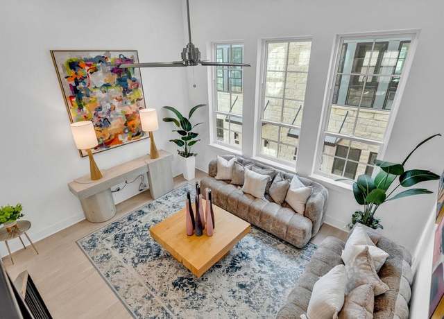 Property at 745 Bringhurst, Houston, TX 77020, 2 beds, 2.5 baths