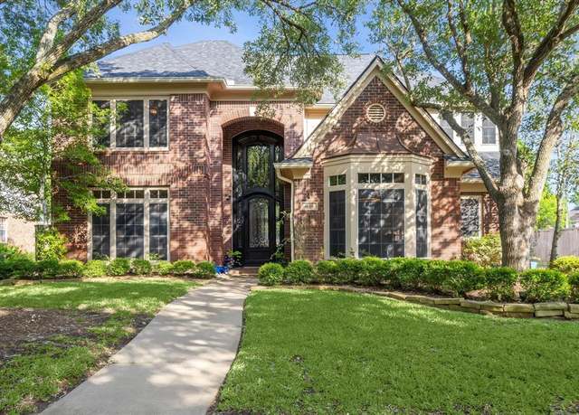 Property at 1426 Stone Trail Dr, Sugar Land, TX 77479, 4 beds, 3.5 baths
