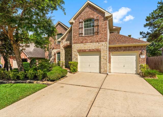 Property at 162 E Concord Valley Cir, The Woodlands, TX 77382, 4 beds, 3.5 baths
