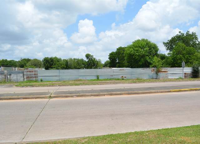 Property at 0 Reed Rd, Houston, TX 77033