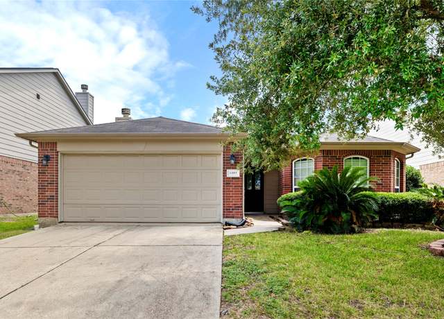Property at 6403 Stonewood Pointe Ln, Houston, TX 77066, 3 beds, 2 baths