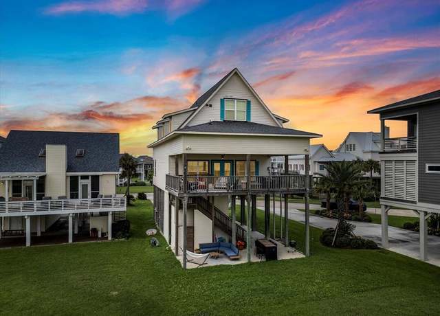 Property at 4138 Defender Ln, Galveston, TX 77554, 5 beds, 3.5 baths