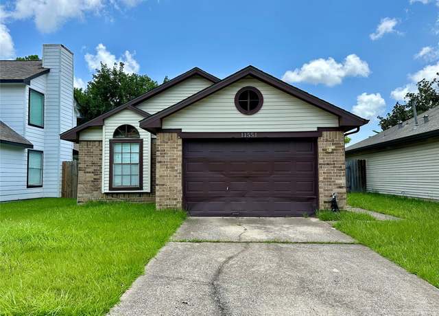 Property at 11551 Gullwood Dr, Houston, TX 77089, 3 beds, 1.5 baths